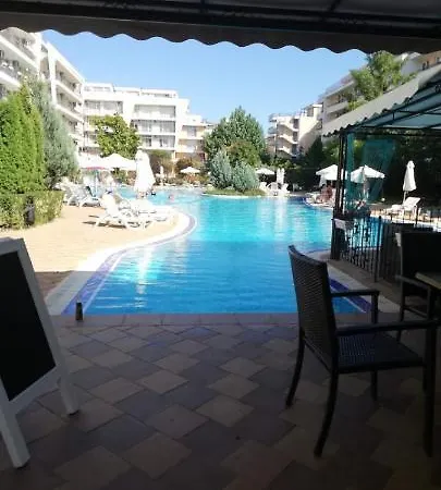 Grand Kamelia Apartament *